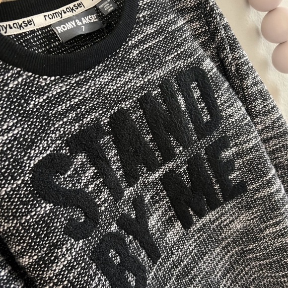 New! Romy & Aksel Sweater - Picture 2 of 5